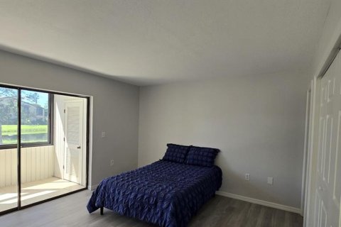 Condo in Englewood, Florida, 2 bedrooms  № 2195713 - photo 13