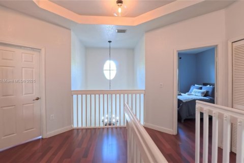 Townhouse in Miami, Florida 4 bedrooms, 192.68 sq.m. № 1944966 - photo 19