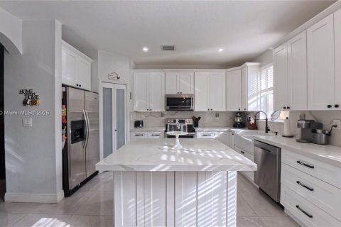 Townhouse in Miami, Florida 4 bedrooms, 192.68 sq.m. № 1944966 - photo 5