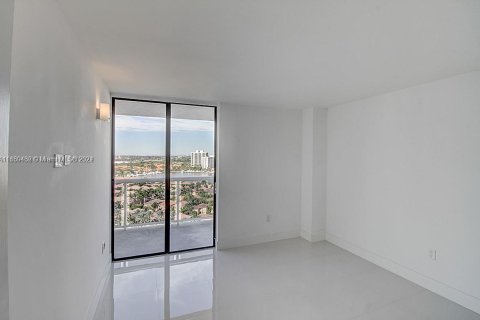Condo in Aventura, Florida, 2 bedrooms  № 1706439 - photo 10
