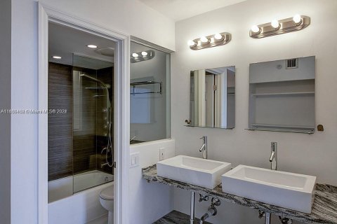 Condo in Aventura, Florida, 2 bedrooms  № 1706439 - photo 7
