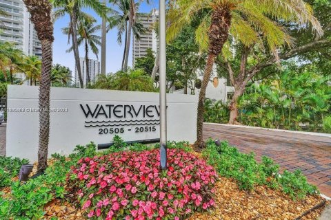 Condo in Aventura, Florida, 2 bedrooms  № 1706439 - photo 19
