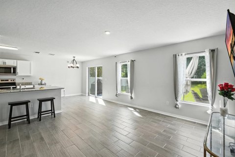 House in Palm Coast, Florida 5 bedrooms, 211.26 sq.m. № 1911507 - photo 20