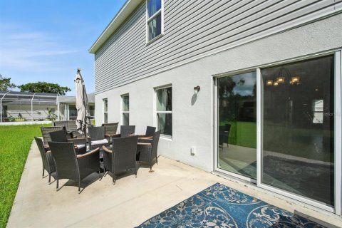 House in Palm Coast, Florida 5 bedrooms, 211.26 sq.m. № 1911507 - photo 26