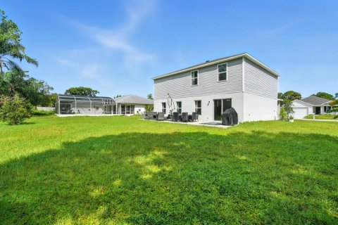 House in Palm Coast, Florida 5 bedrooms, 211.26 sq.m. № 1911507 - photo 28