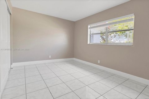 Снять в аренду кондоминиум в Дирфилд-Бич, Флорида 2 спальни, 65.87м2, № 2030110 - фото 10