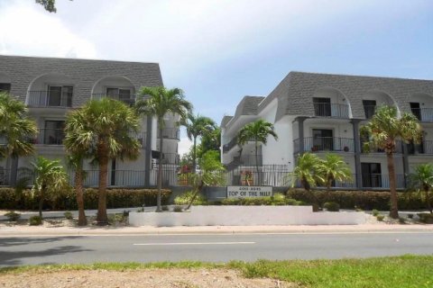 Condo in Lauderdale-by-the-Sea, Florida, 1 bedroom  № 2087625 - photo 2