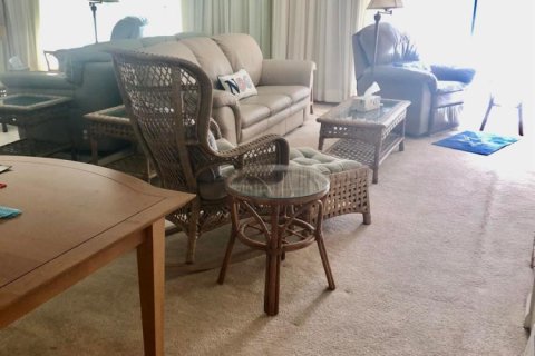 Condo in Lauderdale-by-the-Sea, Florida, 1 bedroom  № 2087625 - photo 13