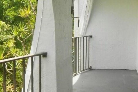 Condo in Lauderdale-by-the-Sea, Florida, 1 bedroom  № 2087625 - photo 22