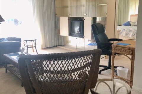 Condo in Lauderdale-by-the-Sea, Florida, 1 bedroom  № 2087625 - photo 15