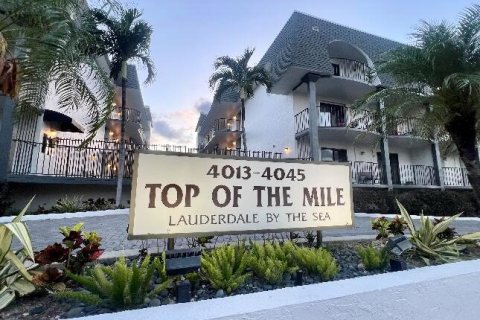 Condo in Lauderdale-by-the-Sea, Florida, 1 bedroom № 2087625