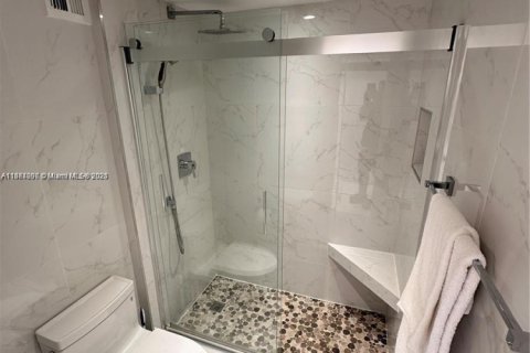 Купить кондоминиум в Майами-Бич, Флорида 55.74м2, № 2088613 - фото 10