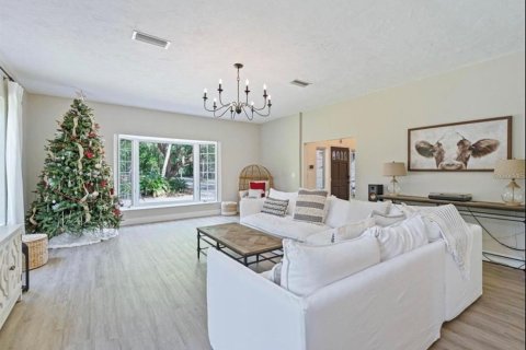 Villa ou maison à louer à Micanopy, Floride: 4 chambres, 590.86 m2 № 2404914 - photo 7