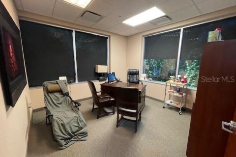 Commercial property in Oviedo, Florida 211.07 sq.m. № 1436264 - photo 13