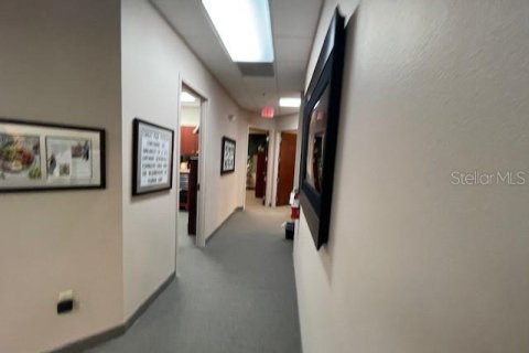 Commercial property in Oviedo, Florida 211.07 sq.m. № 1436264 - photo 8