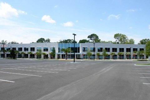 Commercial property in Oviedo, Florida 211.07 sq.m. № 1436264 - photo 3