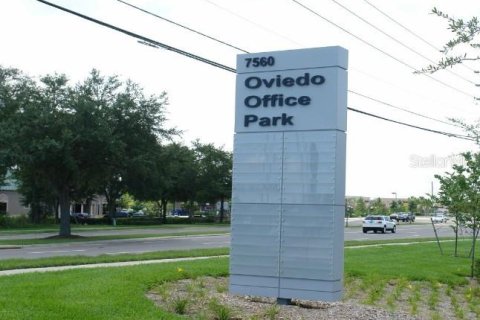 Commercial property in Oviedo, Florida 211.07 sq.m. № 1436264 - photo 7