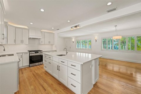Villa ou maison à vendre à Clearwater, Floride: 4 chambres, 203.64 m2 № 1899725 - photo 4