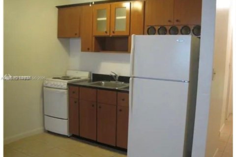 Copropriété à louer à Coral Gables, Floride: 37.9 m2 № 2036333 - photo 4