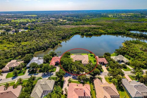 House in Parrish, Florida 3 bedrooms, 243.68 sq.m. № 2238632 - photo 27
