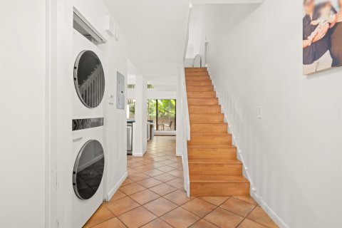 Townhouse in Davie, Florida 2 bedrooms, 123.37 sq.m. № 2253940 - photo 17