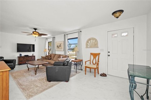 Casa en venta en Punta Gorda, Florida, 4 dormitorios, 154.68 m2 № 1717811 - foto 8