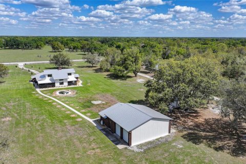 Villa ou maison à vendre à Arcadia, Floride: 3 chambres, 289.39 m2 № 2100305 - photo 3