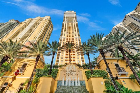 Condominio en Sunny Isles Beach, Florida, 4 dormitorios  № 2018658
