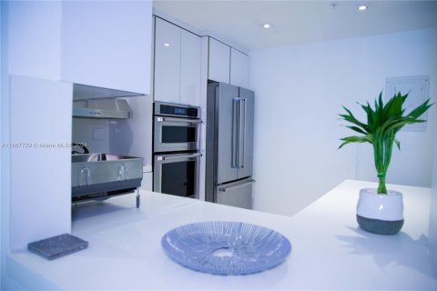 Condominio en alquiler en Miami Beach, Florida, 2 dormitorios, 118.91 m2 № 1980087 - foto 7