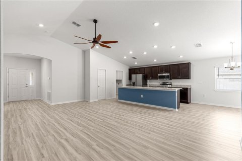 House in Ocala, Florida 4 bedrooms, 169.36 sq.m. № 2227695 - photo 17