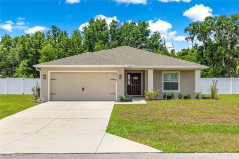 House in Ocala, Florida 4 bedrooms, 169.36 sq.m. № 2227695