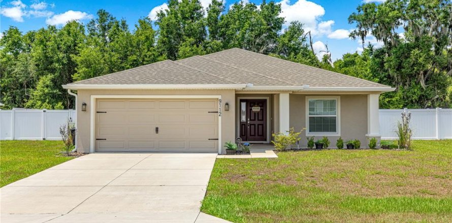 House in Ocala, Florida 4 bedrooms, 169.36 sq.m. № 2227695