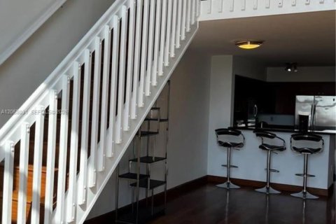 Condo in Miami Beach, Florida, 1 bedroom  № 2254745 - photo 8