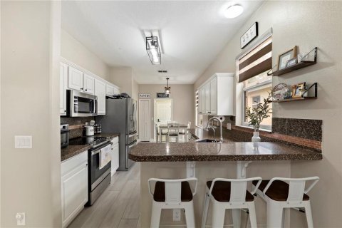 Villa ou maison à vendre à Orlando, Floride: 3 chambres, 154.03 m2 № 2400473 - photo 2