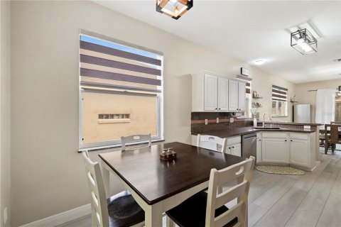 Villa ou maison à vendre à Orlando, Floride: 3 chambres, 154.03 m2 № 2400473 - photo 6