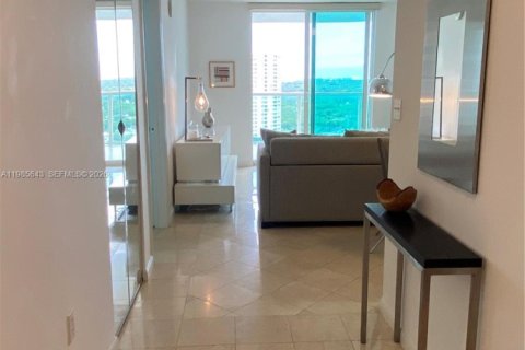 Copropriété à louer à Miami, Floride: 1 chambre, 73.49 m2 № 2047382 - photo 4