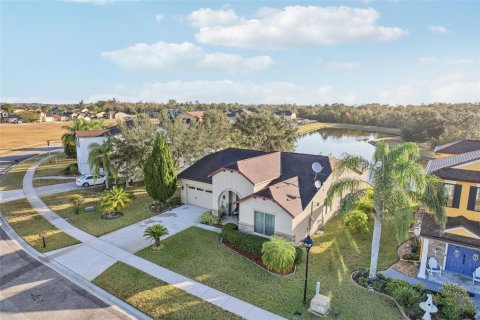 House in Kissimmee, Florida 4 bedrooms, 207.26 sq.m. № 1562067 - photo 2