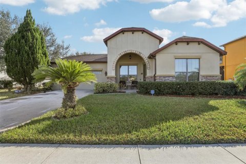 House in Kissimmee, Florida 4 bedrooms, 207.26 sq.m. № 1562067 - photo 4