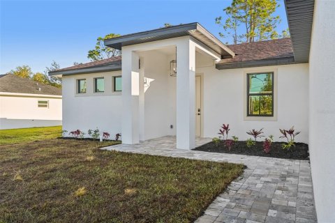House in North Port, Florida 3 bedrooms, 149.57 sq.m. № 1851328 - photo 2