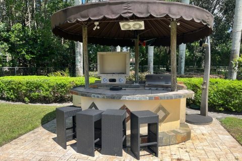 Villa ou maison à louer à Davie, Floride: 5 chambres, 403.1 m2 № 2023988 - photo 14