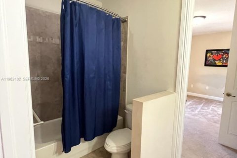 Villa ou maison à louer à Davie, Floride: 5 chambres, 403.1 m2 № 2023988 - photo 29