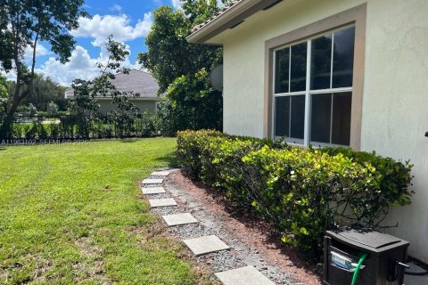 Villa ou maison à louer à Davie, Floride: 5 chambres, 403.1 m2 № 2023988 - photo 20