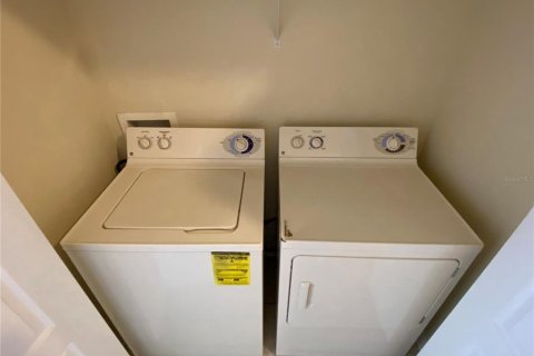 Adosado en alquiler en Orlando, Florida, 2 dormitorios, 136.75 m2 № 1686886 - foto 21