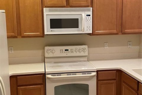 Adosado en alquiler en Orlando, Florida, 2 dormitorios, 136.75 m2 № 1686886 - foto 3