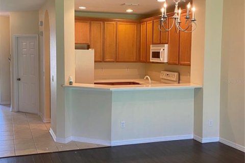 Adosado en alquiler en Orlando, Florida, 2 dormitorios, 136.75 m2 № 1686886 - foto 5