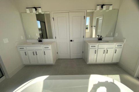 Casa en venta en Winter Garden, Florida, 4 dormitorios, 298.31 m2 № 1827044 - foto 12
