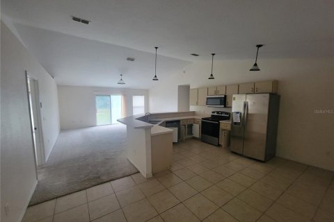 Villa ou maison à louer à Ocala, Floride: 3 chambres, 174.19 m2 № 2406461 - photo 3