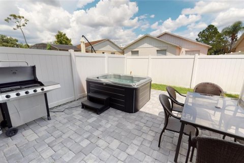 Townhouse in Kissimmee, Florida 3 bedrooms, 147.81 sq.m. № 1828015 - photo 16