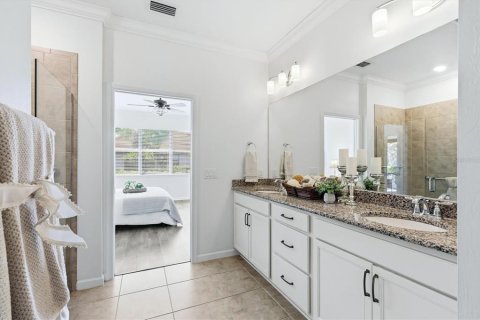 House in Bradenton, Florida 2 bedrooms, 146.23 sq.m. № 2150191 - photo 22
