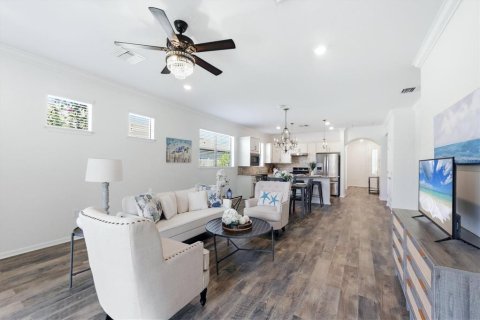 House in Bradenton, Florida 2 bedrooms, 146.23 sq.m. № 2150191 - photo 14